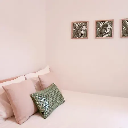 Portuguese Classic Flat At Historic Center