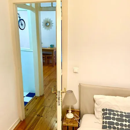 Portuguese Classic Flat At Historic Center 아파트 리스본