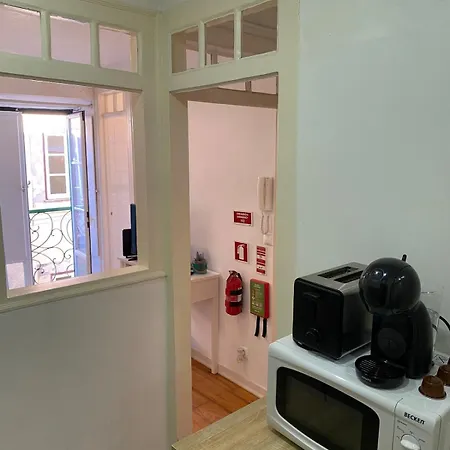 Portuguese Classic Flat At Historic Center 아파트 *