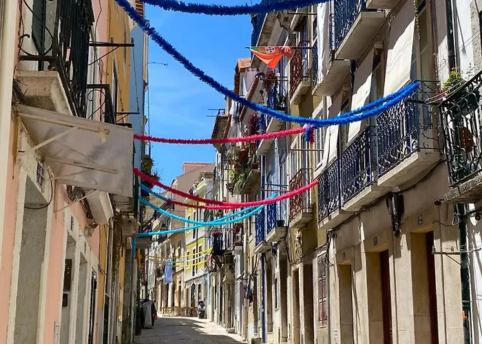 Portuguese Classic Flat At Historic Center Lisboa